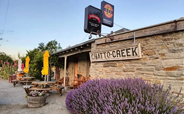 「新西兰移民」在新西兰旅游吃饭被老板赶出餐厅？怒发一星差评，却遭全网鄙视……